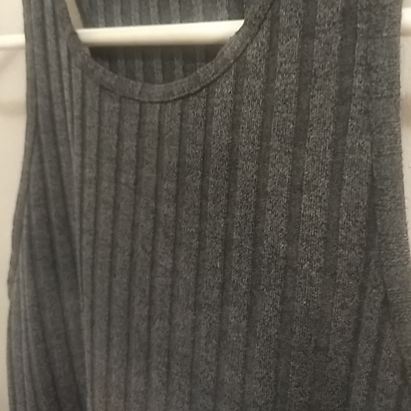 Express Ribbed Racerback Tank - M - Picture 5 of 5